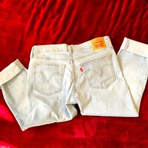 LEVIS 29 BOYFRIEND JEANS WOMENS 29 LEVI JEANS